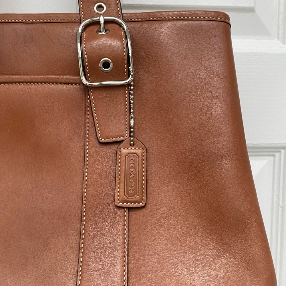 Coach Vintage Brown Leather Hampton Tote - NWOT - Picture 2 of 15
